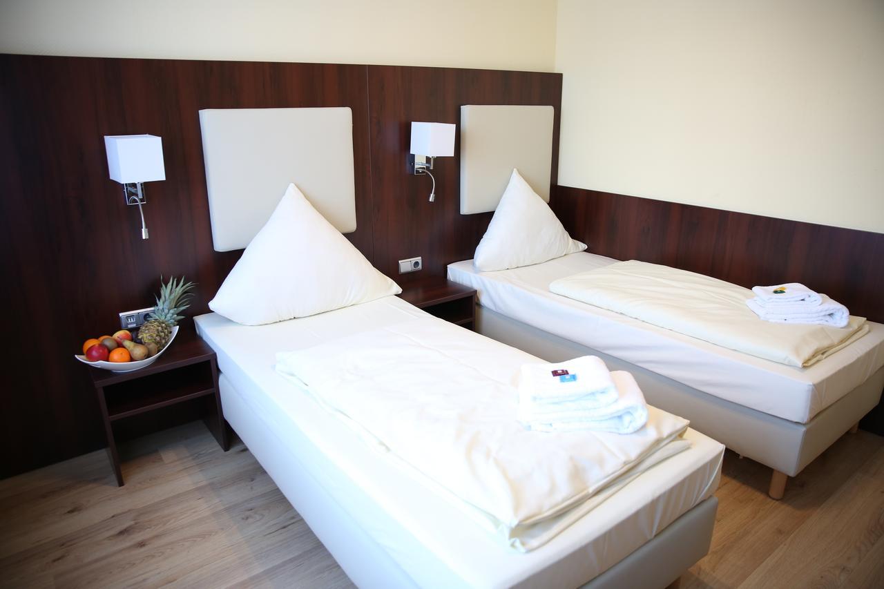 Hotel Neugrabener Hof Hambourg Extérieur photo