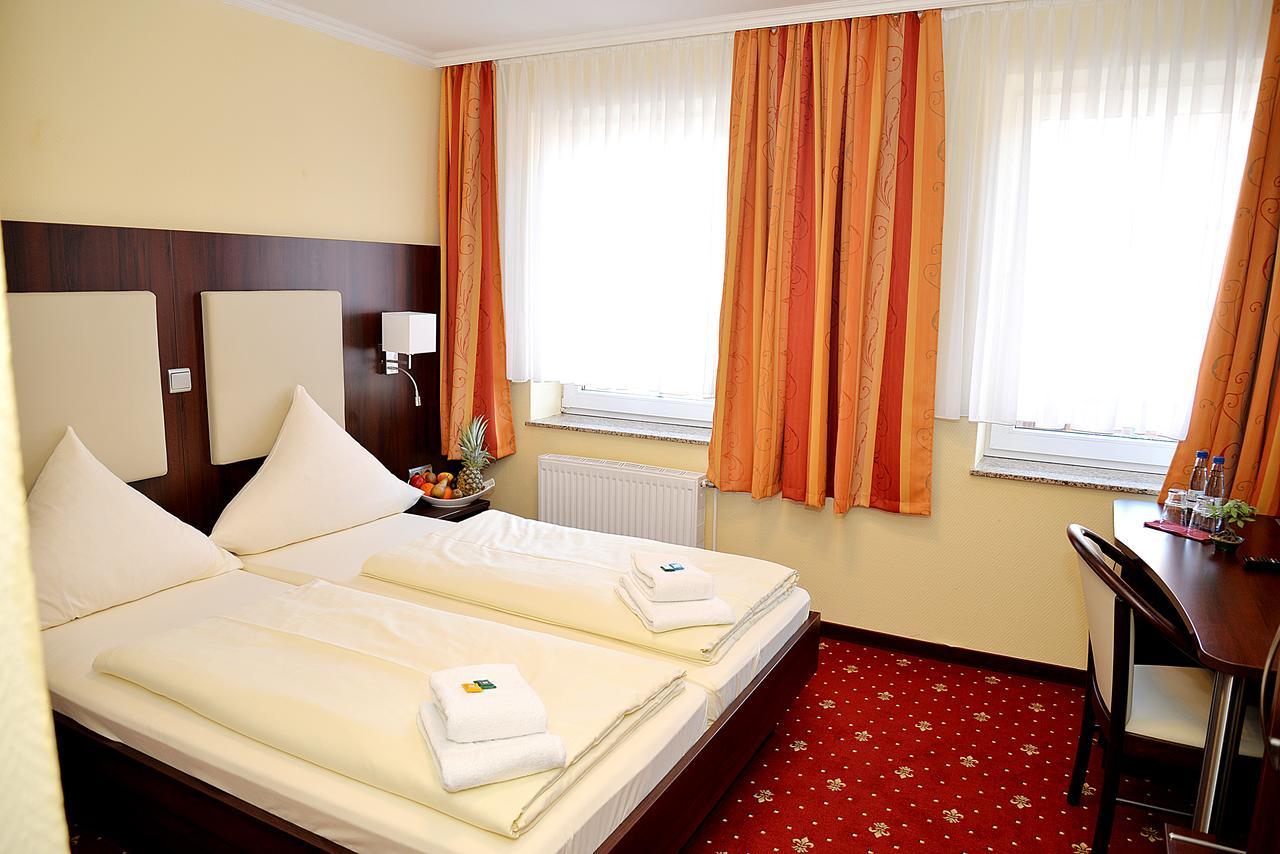 Hotel Neugrabener Hof Hambourg Extérieur photo